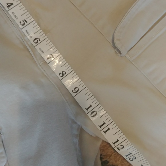 Lee Bermuda Shorts - Picture 12 of 12